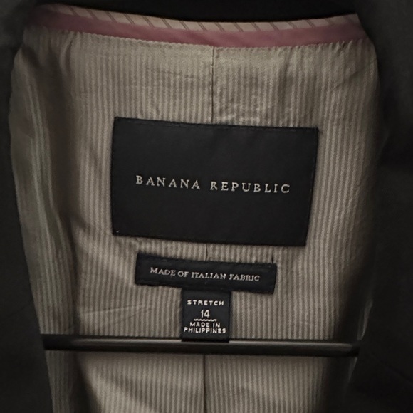 Banana Republic Black Blazer - Picture 2 of 6